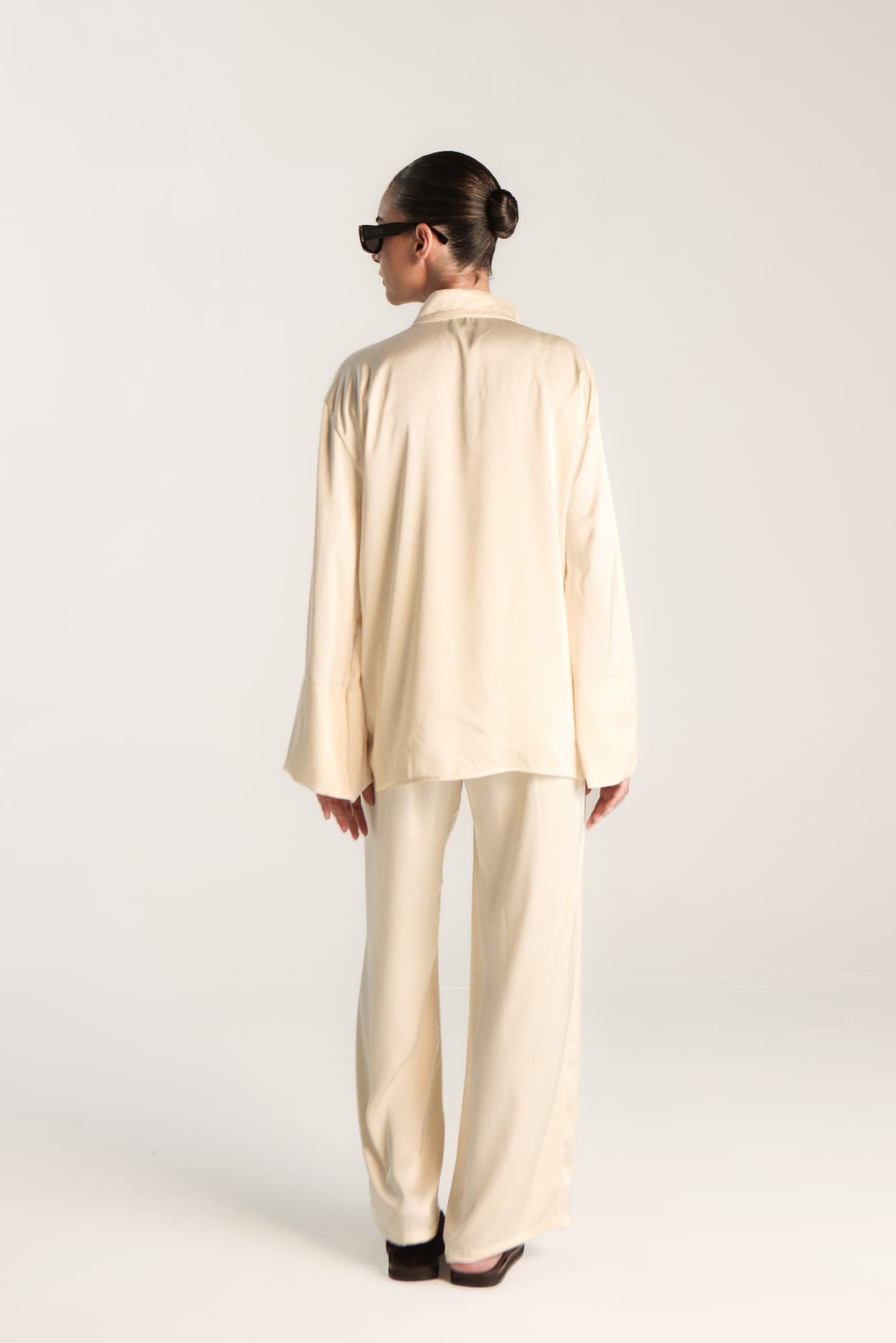 Ease Silk Set - View 4